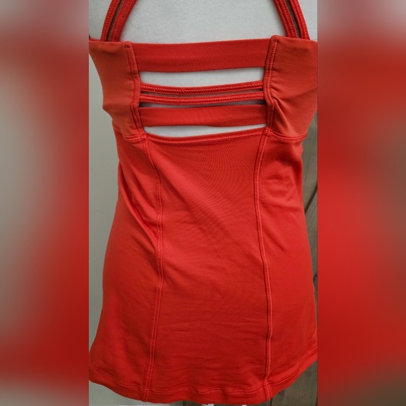 LULULEMON Happy Strappy Tank In Alarming Red.Size 6 - Picture 13 of 15